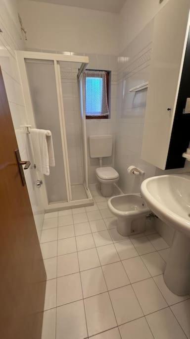 布雷佐内加尔达Giuly Beth'S House公寓 外观 照片